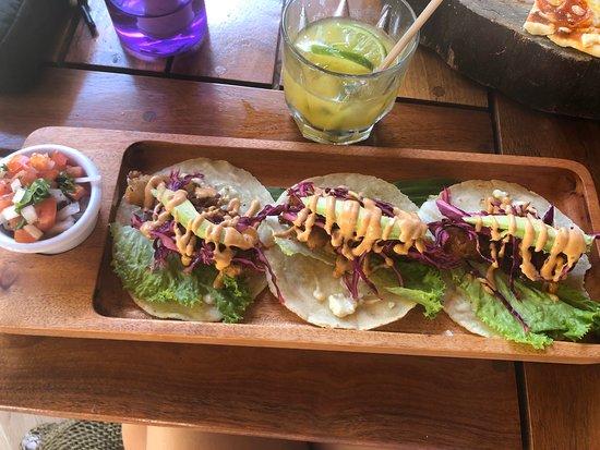 Maliah restaurant hotel